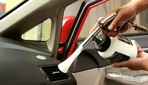 汽车内饰上霉了怎么保养,汽车内饰长霉怎样清洁