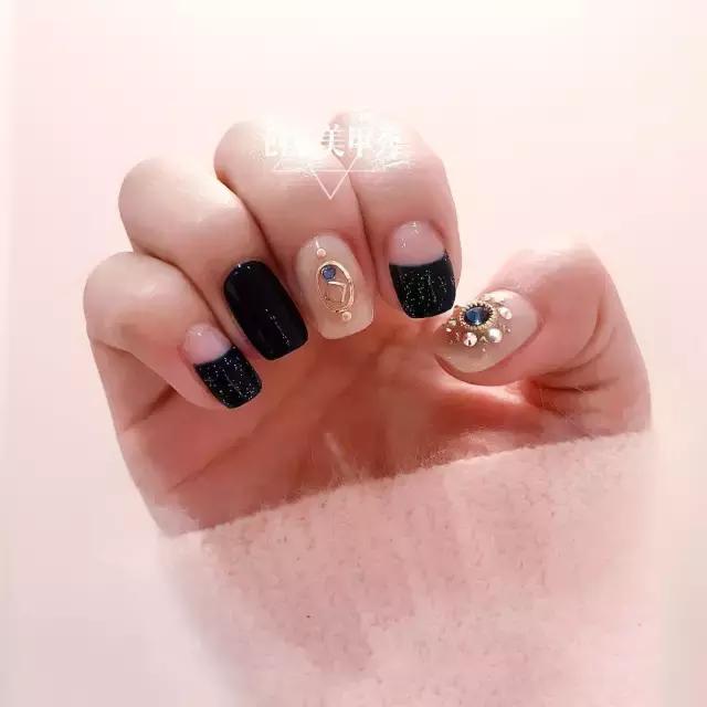 永不过时的5款美甲你做过几款,再不做美甲就要疯了音频