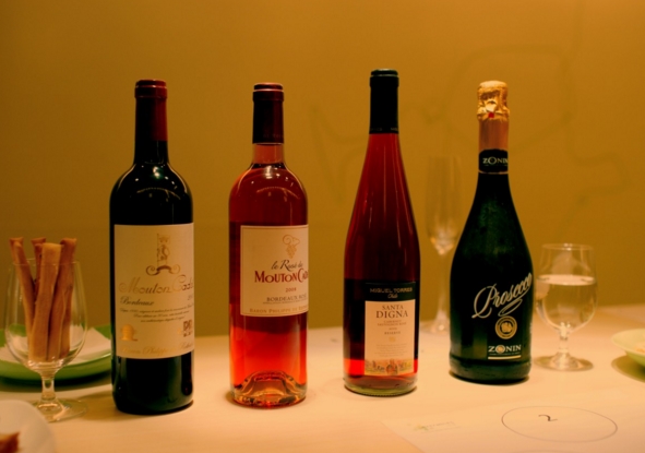 如何看懂法国红酒标签,红酒指南怎么解读红酒标签