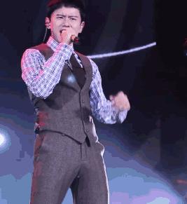 谢娜和张杰之间的趣事,谢娜和张杰的爱情故事如何展开的