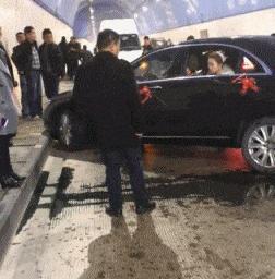 怎么对付爱发脾气的女孩子,怎么对付爱斗嘴的女生