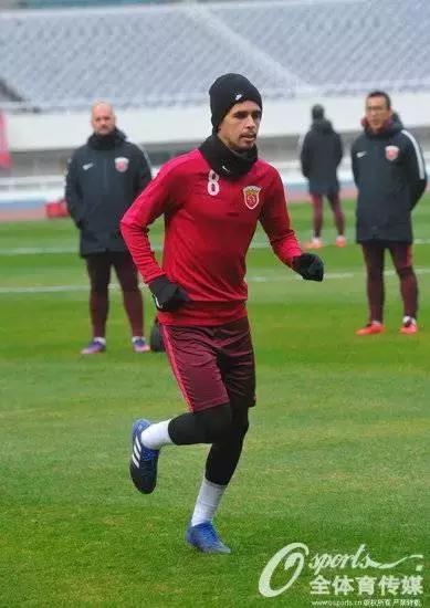 上港球员王燊超最新消息,上海上港球员卡瓦略