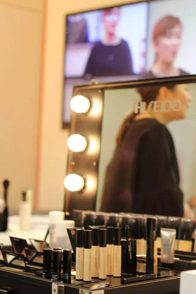 日本资生堂蜜粉,资生堂最新款心机蜜粉