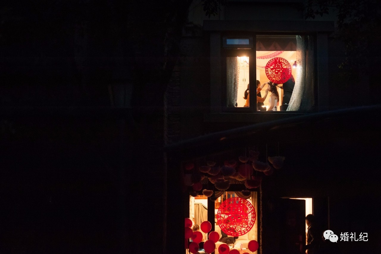 如何挑选婚礼跟拍师,正确的婚礼跟拍方式