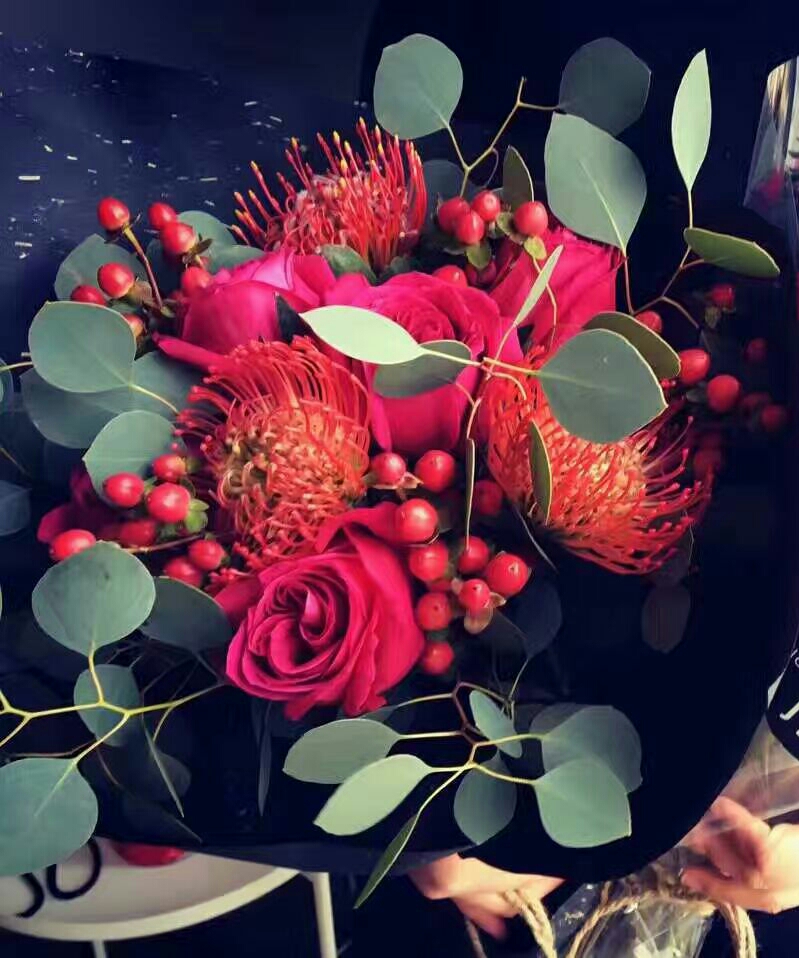 玫瑰集爱与美于一身,集爱与美于一身的玫瑰花