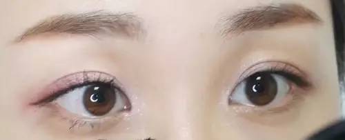 圆脸怎样化妆好看视频,圆脸单眼皮裸妆教程日常化妆