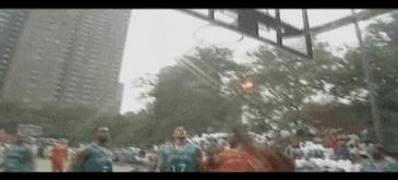 科比对街球比赛视频,科比和詹姆斯单挑被打10比0