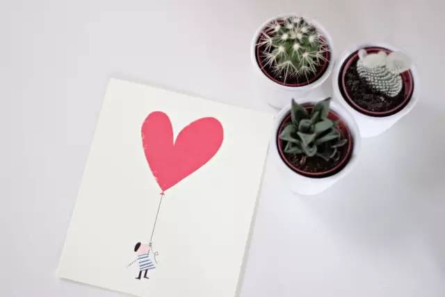 这个肉乎乎身高不到160的女孩,却被网评为最美时尚教主!