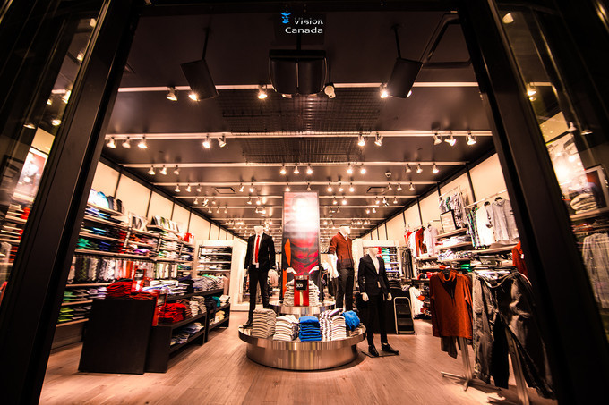 买货激动现场的视频,买手机激动时刻