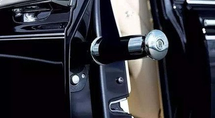 劳斯莱斯上面的雨伞几块钱一个,劳斯莱斯雨伞分别在什么位置