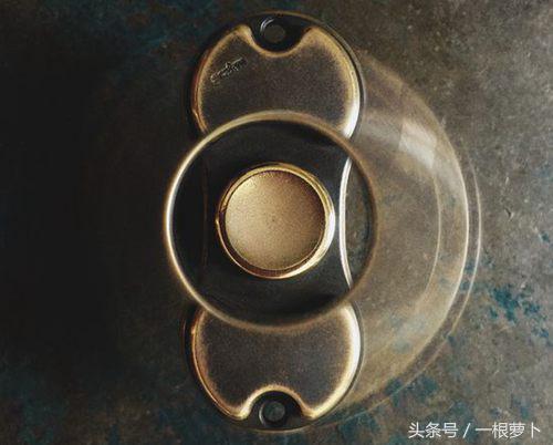 玩弄手指间清空各种烦恼，Torqbar指尖陀螺