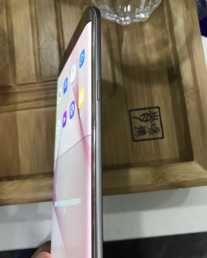 二手三星s7edge现在值多少钱 (三星s7edge现在二手的值得多少钱)