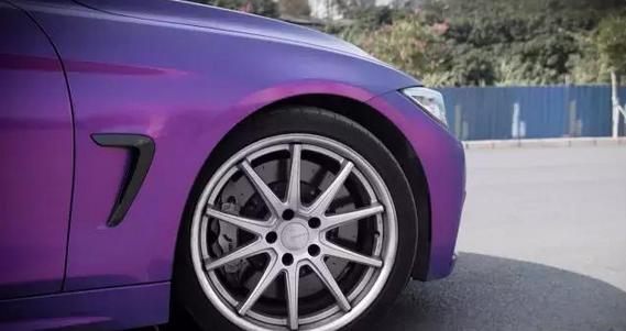 骚气宝马i8,宝马428值得拥有吗