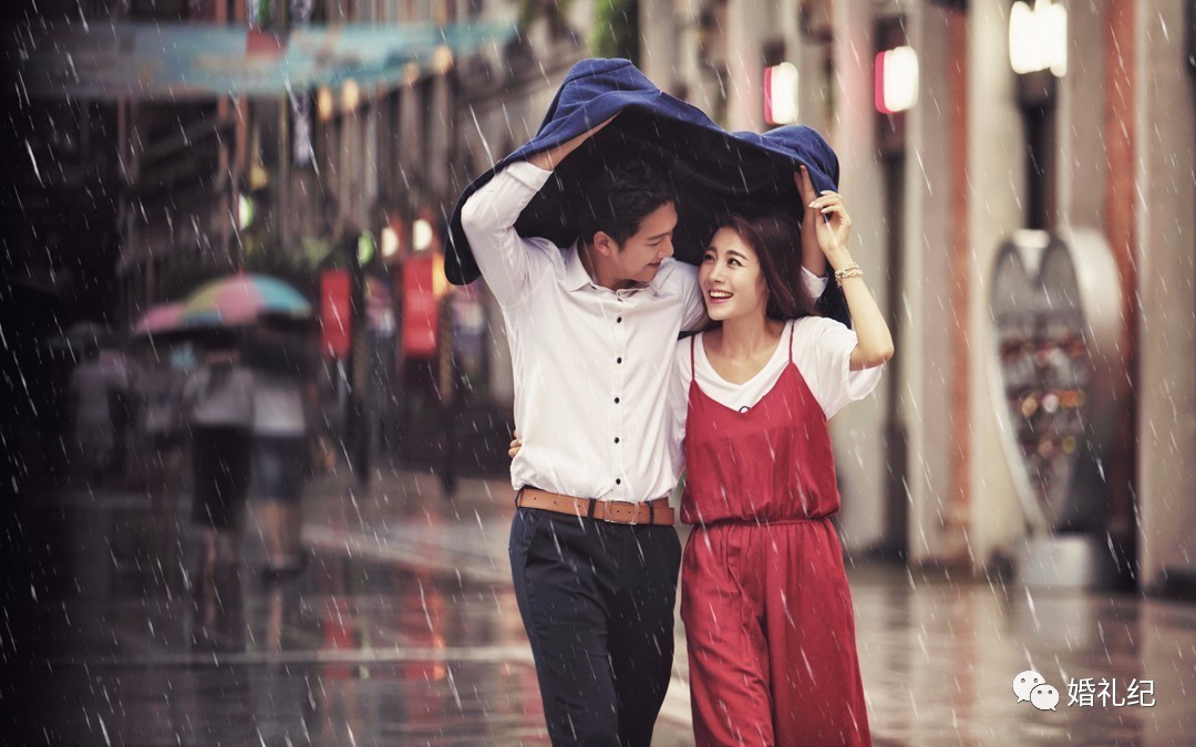 下雨婚纱照不能拍外景吗,苏州拍婚纱照下雨要不要改期