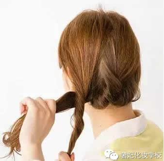 气质半披发编发教程,披发慵懒风编发教程