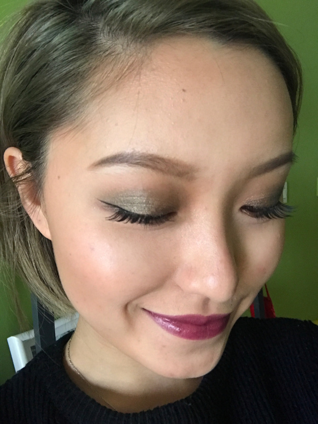 这个成都女孩说：不化眼妆的姑娘，活该你丑