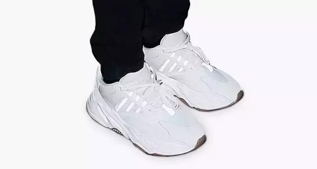 yeezy鞋最新发售款,yeezy最新款鞋红色