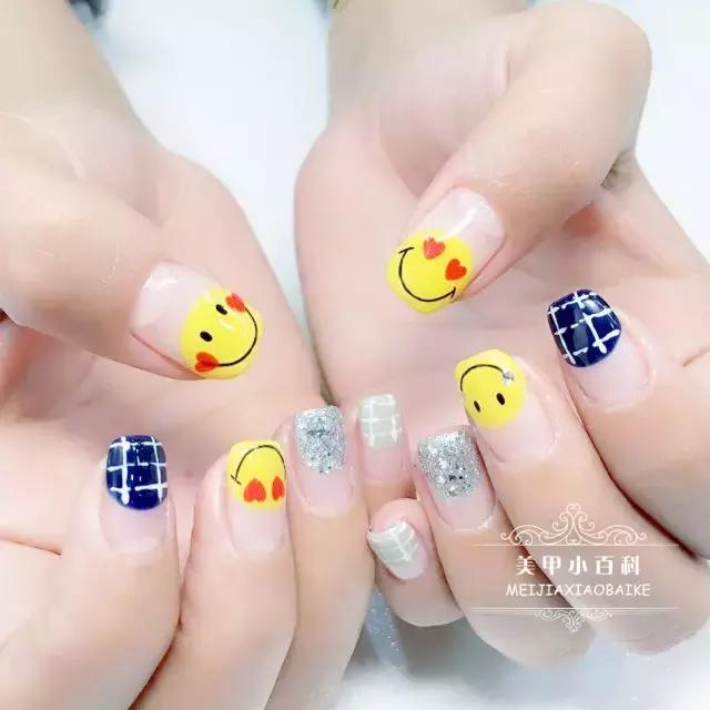 春天美甲2020显白小雏菊,春日小清新粉色系美甲