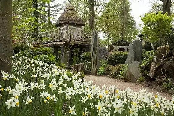 待位64年的王子，花30年将450万㎡荒地打造成世界最美庄园