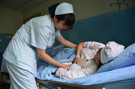 妇女产后身痛怎么治,妇女产后有什么好办法解决