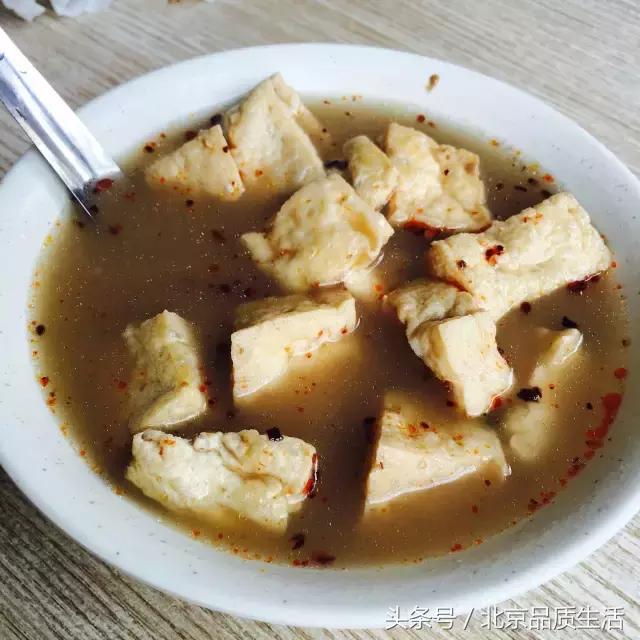 一天1万个都不够,这个北京爷们用40年创造了麻酱烧饼的传奇!