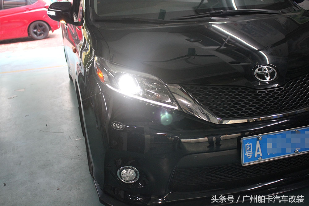 丰田旧塞纳sienna改装,丰田塞纳改雷克萨斯大灯