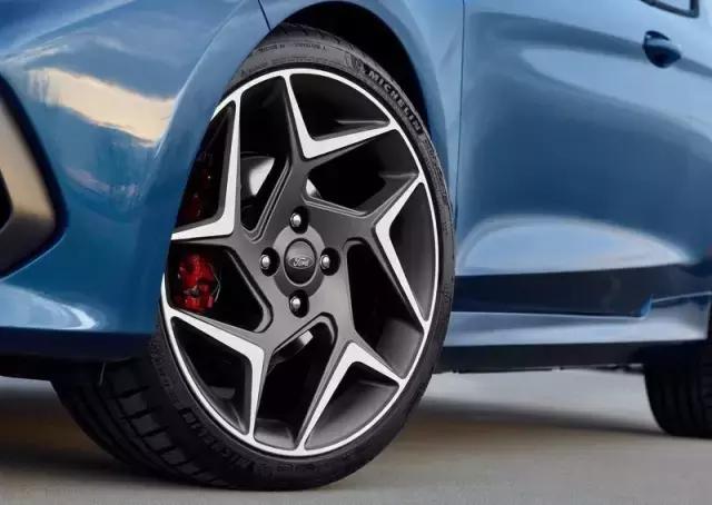 嘉年华st1.5t本田型格,福特嘉年华最新款排量