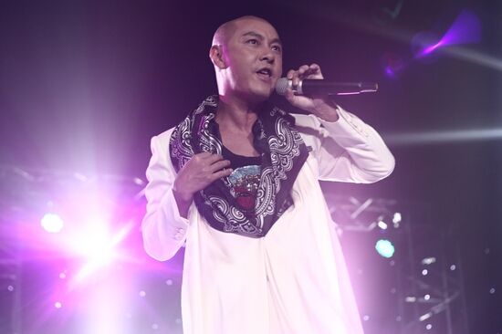 一个被相貌耽误的歌手,一个被演戏耽误了的歌手