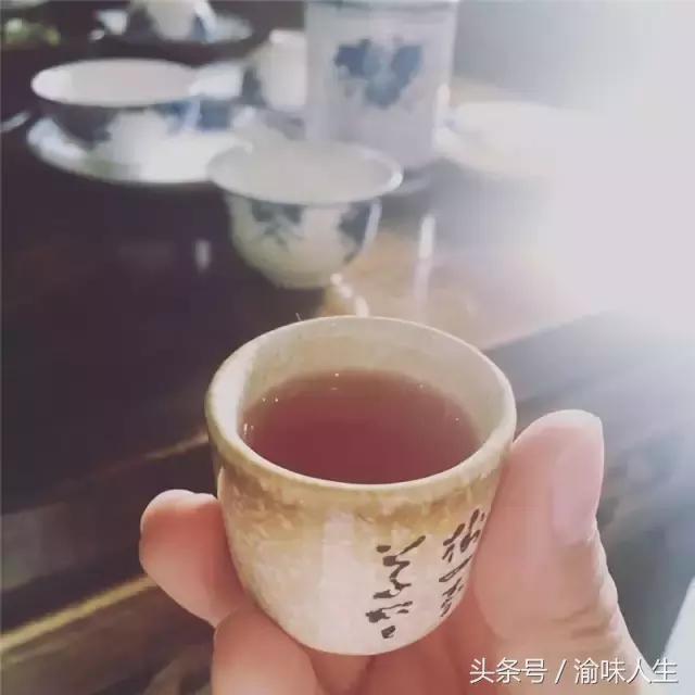 在春风里沉醉重庆这家小酒馆是我的心头爱