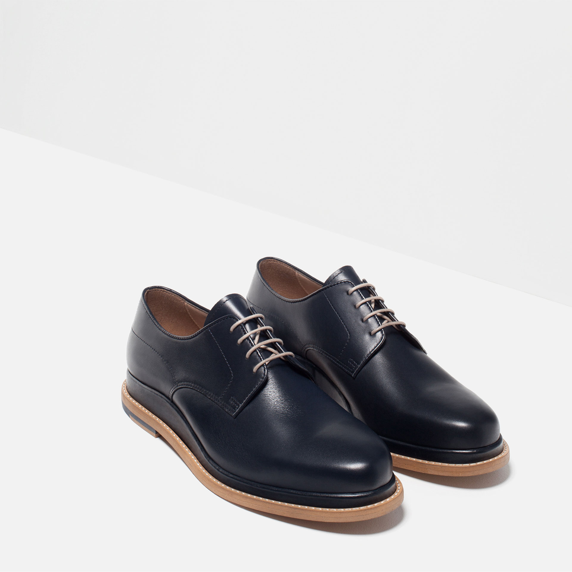 男士皮鞋有哪些风格,男士皮鞋个性款英伦风