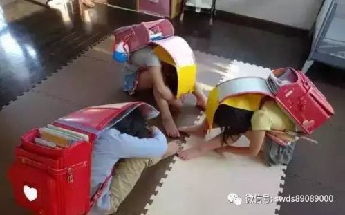 开学第一天家长心慌慌,开学第一天家长带的东西看懵了