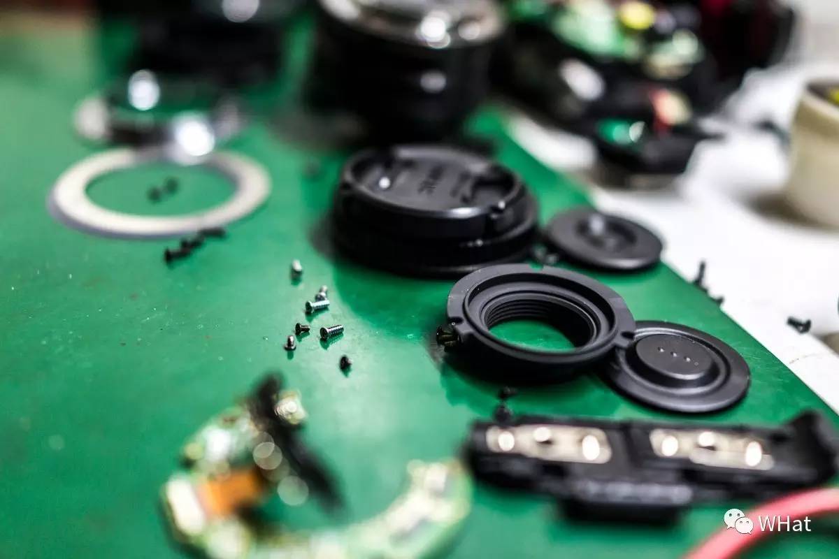 铜人像里藏着修相机的头牌师傅，33年的坚守积累千金不换的口碑