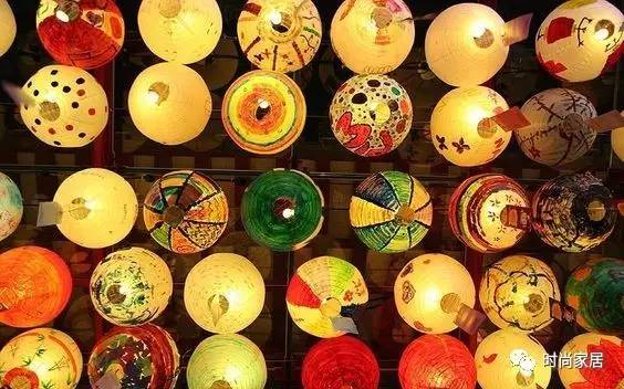 灯饰瞬间给整个空间提升了,客厅灯具好看亮度高