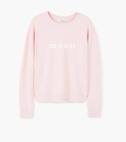 穿衣服一定要会打扮,如何选择自己穿衣服的颜色