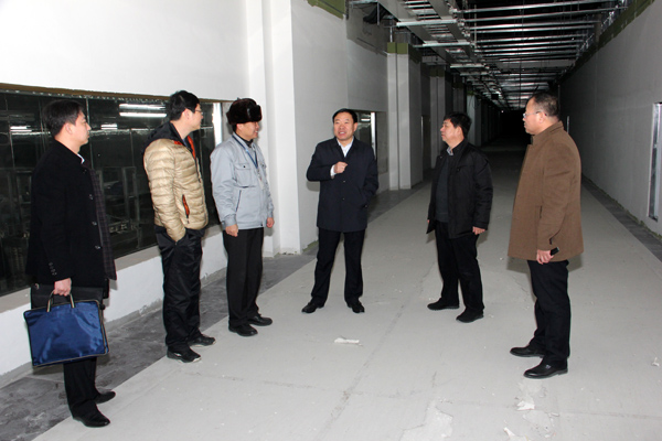 榆树撸起袖子加油干让“三抓”落地生根