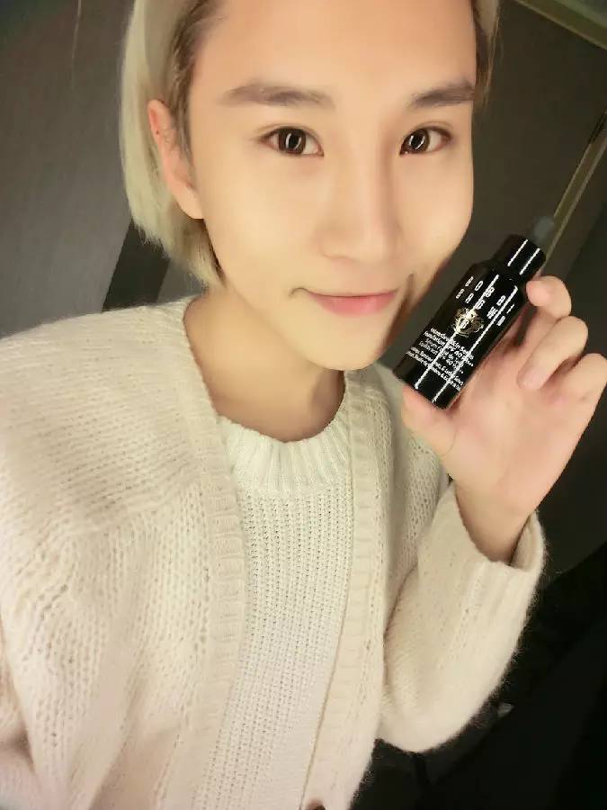 福袋惊喜礼盒,福袋中的化妆品收纳盒