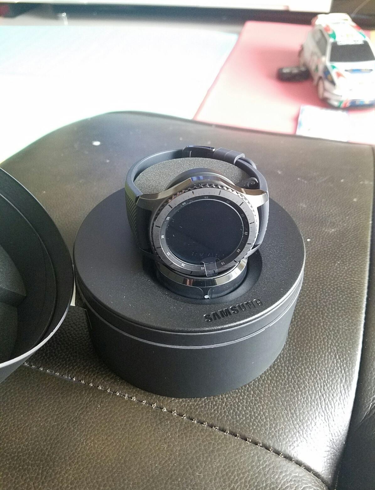 三星智能手表最新旗舰,三星高端旗舰比苹果差吗