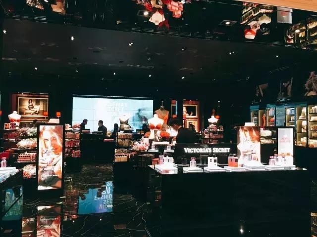 维密成都专卖店,维密现场直击