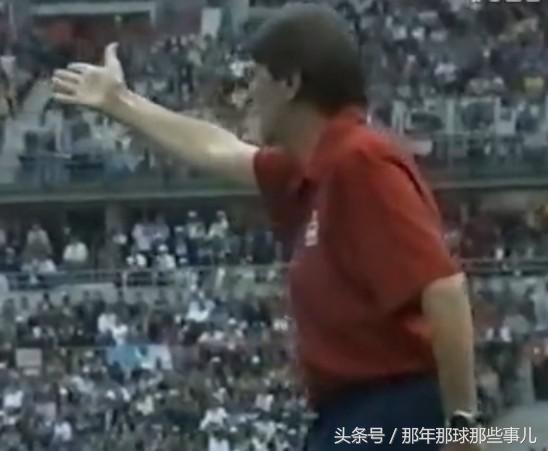 两届世界杯踢丢点球巴乔扼腕痛惜,98年世界杯法国vs意大利点球大战