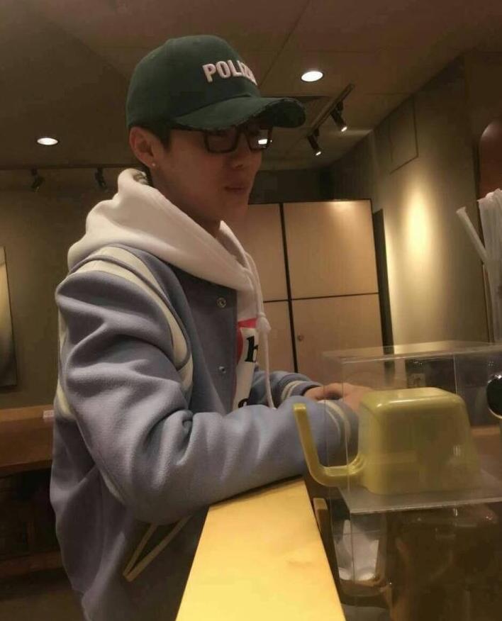 鹿晗有没有谈过恋爱,鹿晗原来有女朋友吗