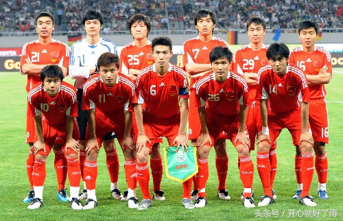 国家足球队的工资来源于哪里,中国足球球员薪资待遇