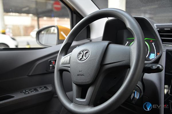 五万以内五门纯电动车,五万左右四门的电动汽车推荐