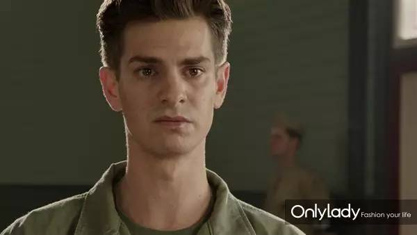 14岁退学又怎样?石头姐终获奥斯卡影后:幸运=人美还努力!