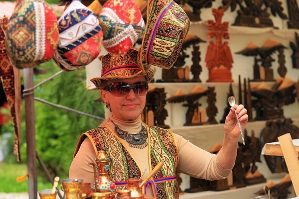 中国竹笛一响，亚美尼亚古董市场上的乐器贩子脸就红了