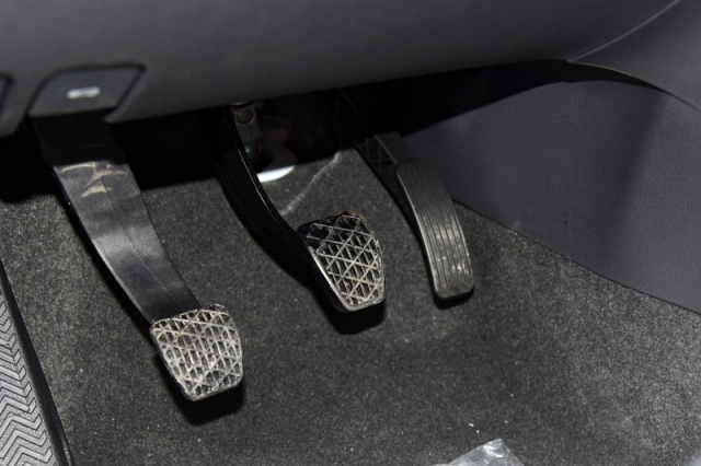 荣威i6和宝来选哪个,荣威i6max颜色怎么选