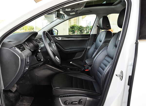 你知道如何选购适合的汽车机油吗,你知道怎么选吗