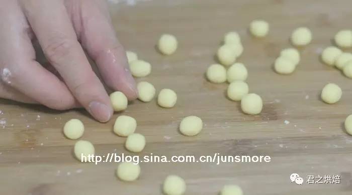 蛋果子最好吃的做法,蓬松酥软好吃的油果子