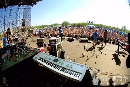 今年温哥华夜市玩出新高度！韩式灯展随手一拍都是网红范儿