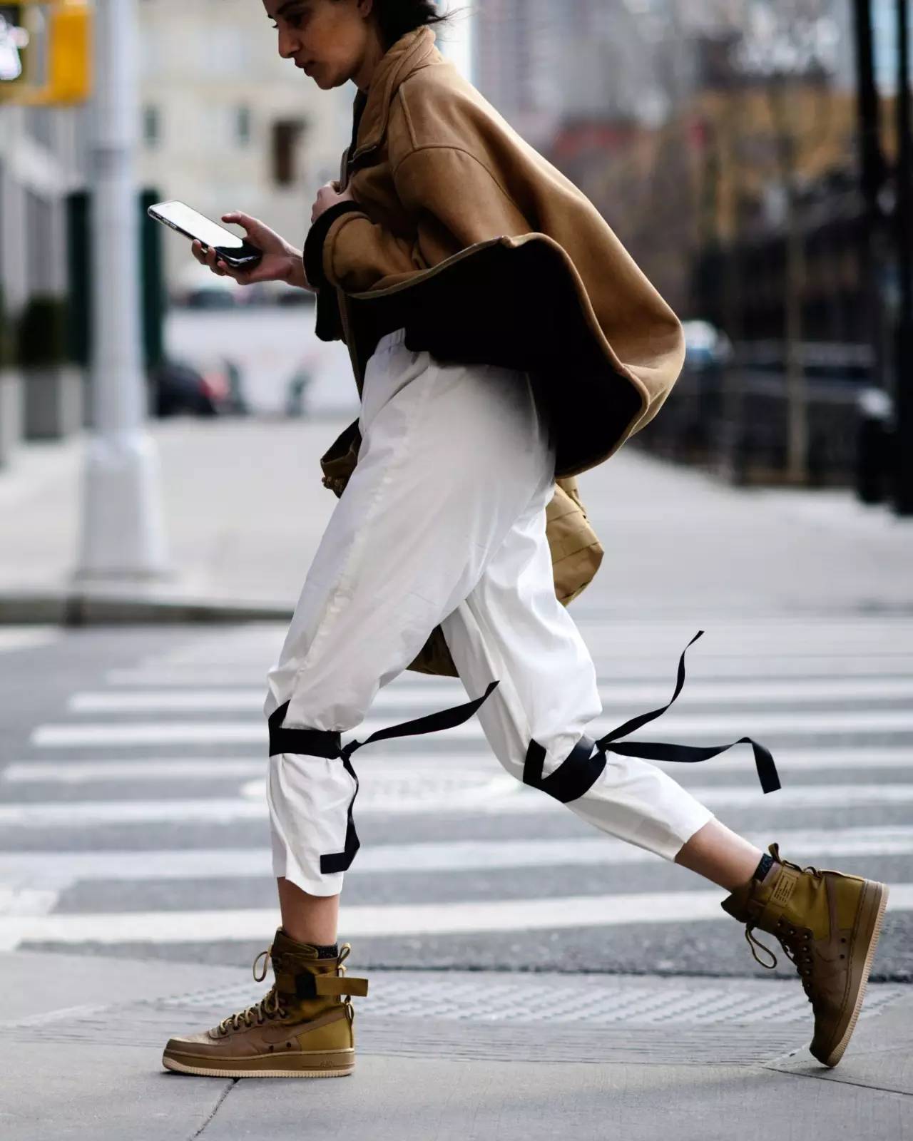 矮个子穿高帮球鞋,矮个子女生穿高帮球鞋