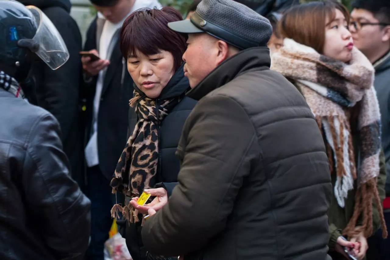 鲍师傅喜茶排队,喜茶全口味测评